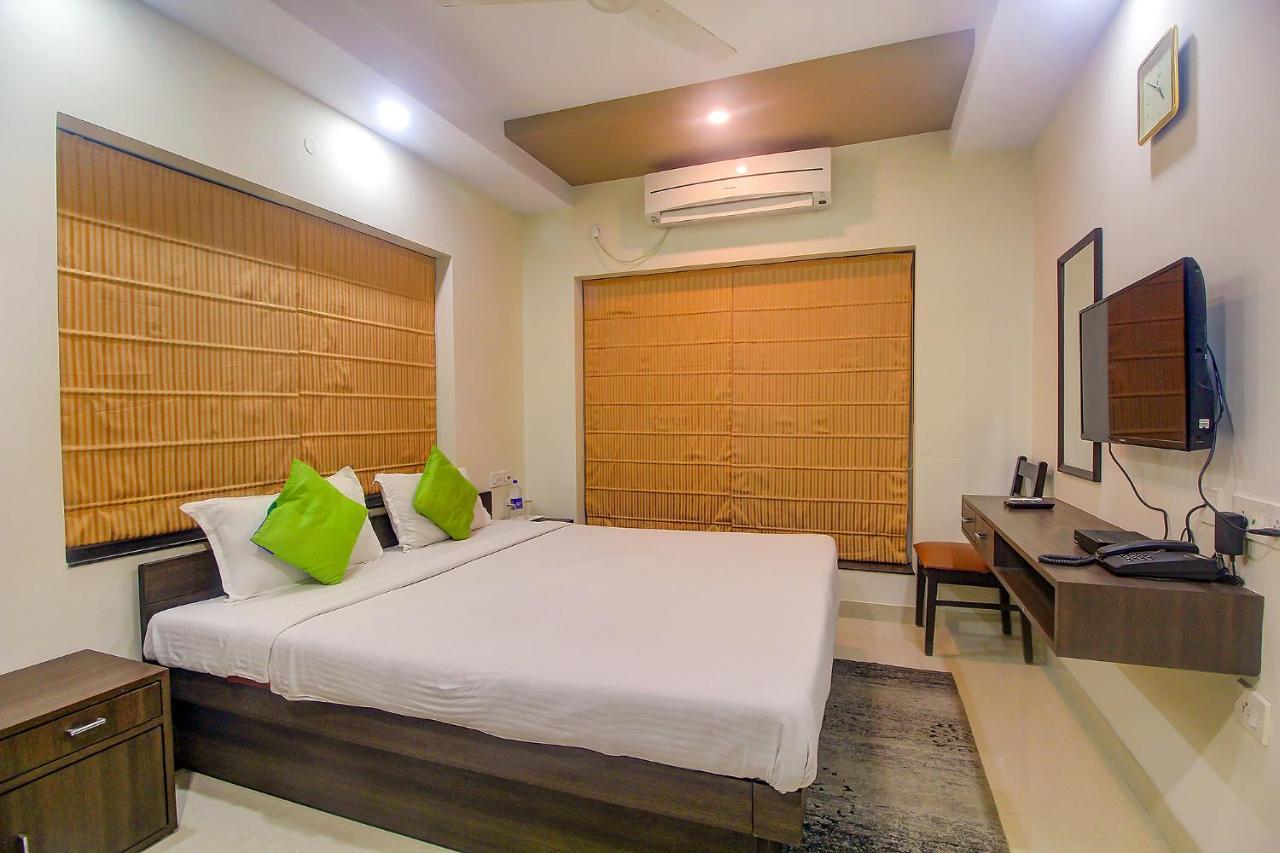 Fabhotel Four Seasons Calcutta Exterior foto